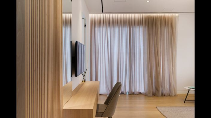 Image No.6-5 Bed House for sale