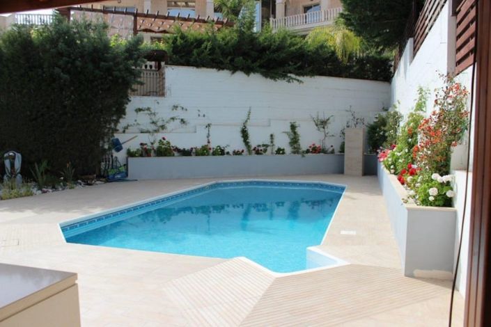 Image No.6-Maison de 7 chambres à vendre à Kalogirou