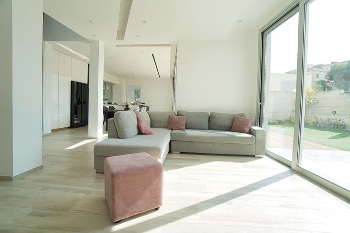 Image No.5-4 Bed House for sale