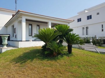 475839-detached-villa-in-livadiafull