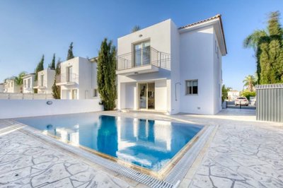 476141-detached-villa-in-perneraorig