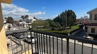 477813-house-in-agioi-anargyroifull