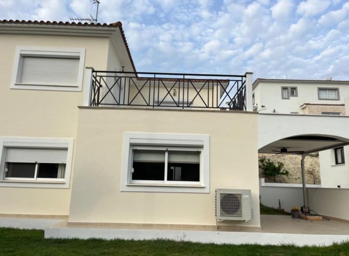 Image No.2-Maison de 3 chambres à vendre à Agios Tychonas