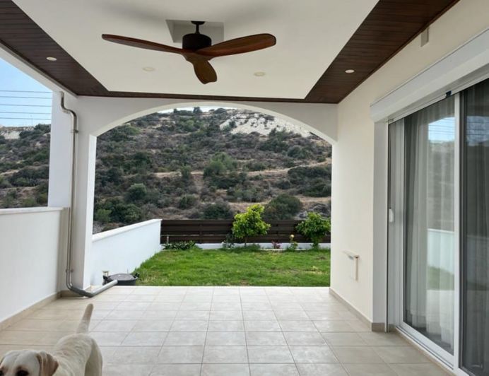 Image No.3-Maison de 3 chambres à vendre à Agios Tychonas