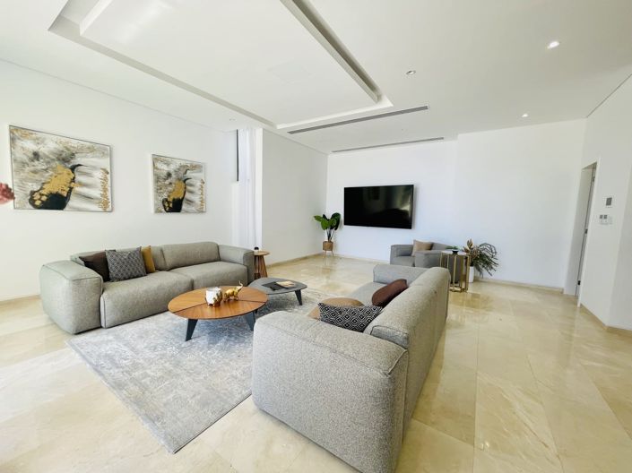 Image No.5-5 Bed House for sale