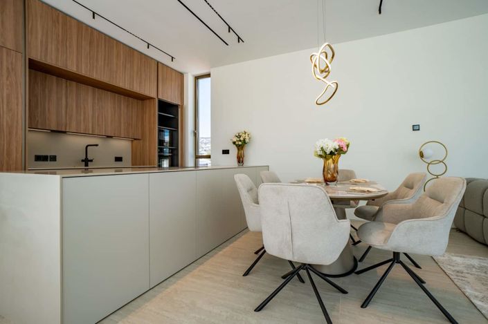 Image No.10-4 Bed House for sale