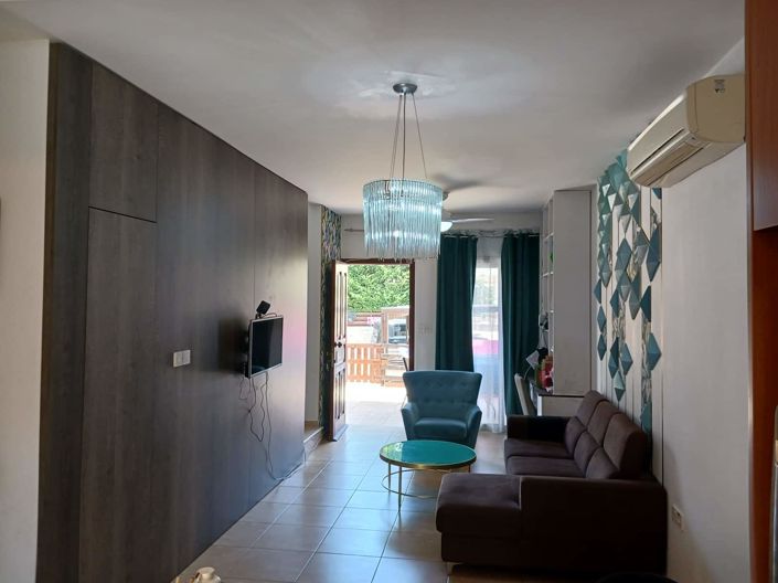 Image No.2-Maison de 2 chambres à vendre à Pyrgos