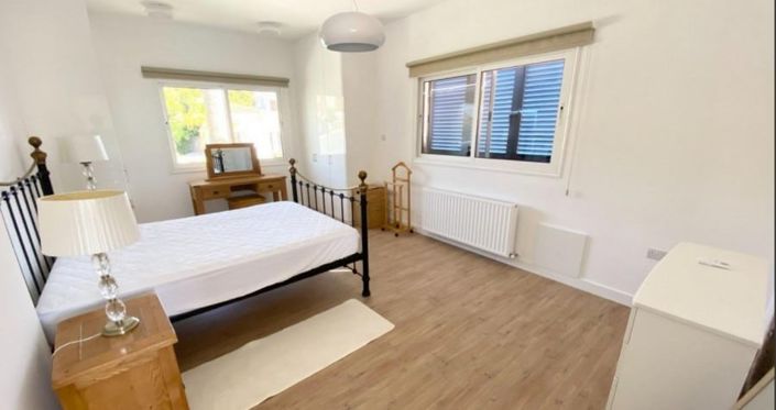 Image No.4-Maison de 7 chambres à vendre à Agios Athanasios