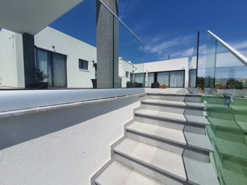 482738-detached-villa-for-sale-in-souni-zanak