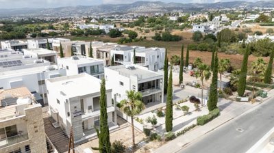 697002-detached-villa-for-sale-in-chlorakaori