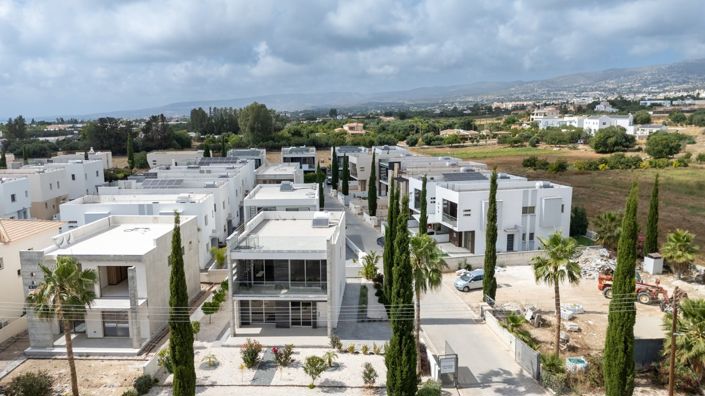 Image No.4-3 Bed House for sale