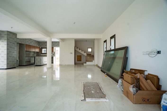 Image No.7-3 Bed House for sale