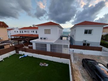 484068-detached-house-in-pervoliaorig