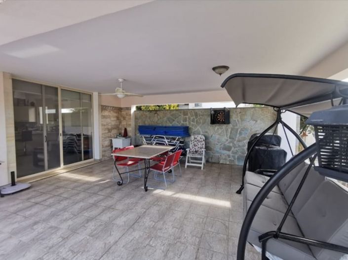 Image No.5-4 Bed House for sale