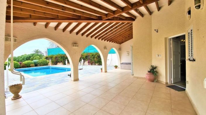 Image No.3-4 Bed House for sale