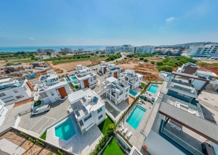 Image No.1-4 Bed House for sale