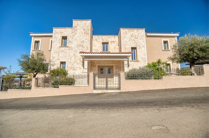 Image No.1-6 Bed House for sale