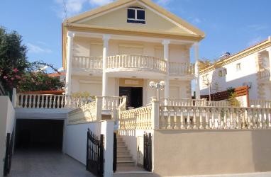 Image No.1-6 Bed House for sale