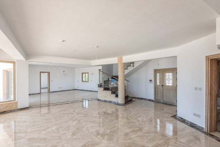 Image No.5-4 Bed House for sale