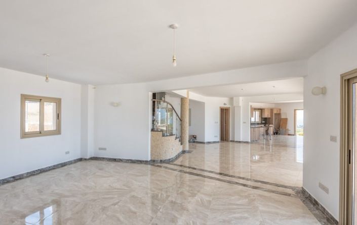 Image No.9-4 Bed House for sale