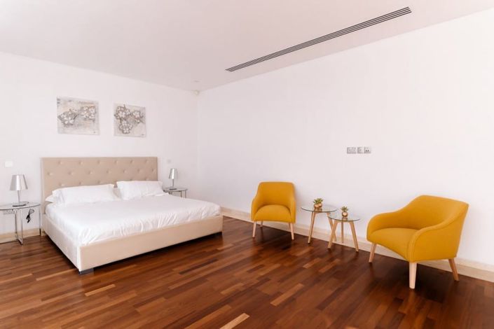 Image No.7-3 Bed House for sale