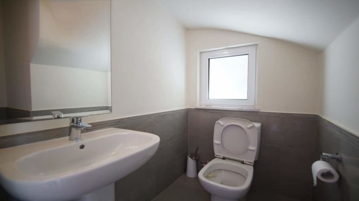 Image No.7-3 Bed House for sale