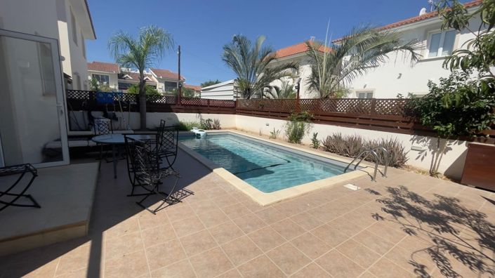 Image No.8-3 Bed House for sale