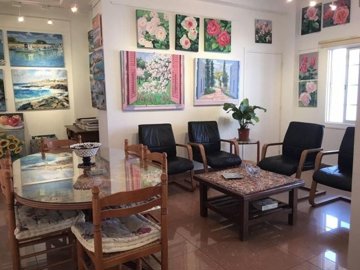 492186-townhouse-in-centerfull
