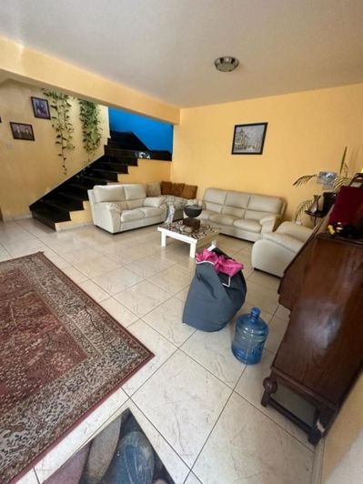 Image No.5-5 Bed House for sale