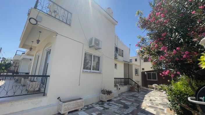 Image No.7-4 Bed House for sale