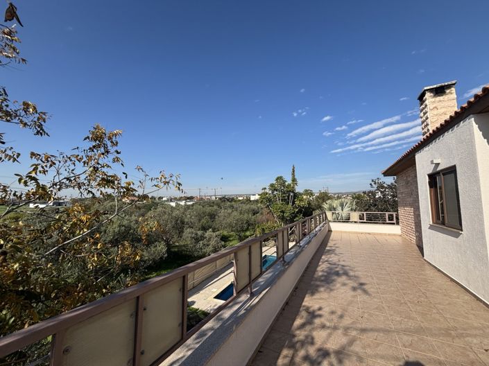 Image No.3-Maison de 4 chambres à vendre à Ypsonas