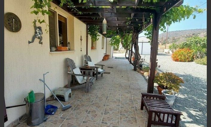 Image No.3-Maison de 3 chambres à vendre à Monagrouli