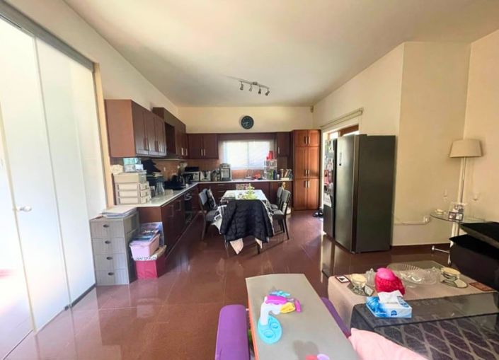 Image No.8-3 Bed House for sale