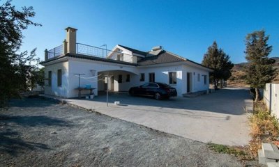 495653-bungalow-for-sale-in-pyrgosfull