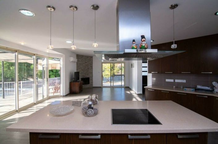 Image No.4-4 Bed House for sale