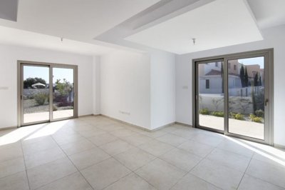 496073-town-house-for-sale-in-select-location