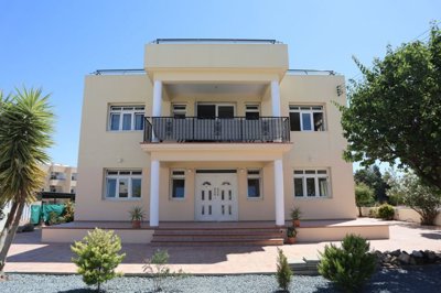 496196-seven-bedroom-detached-villa-for-sale-