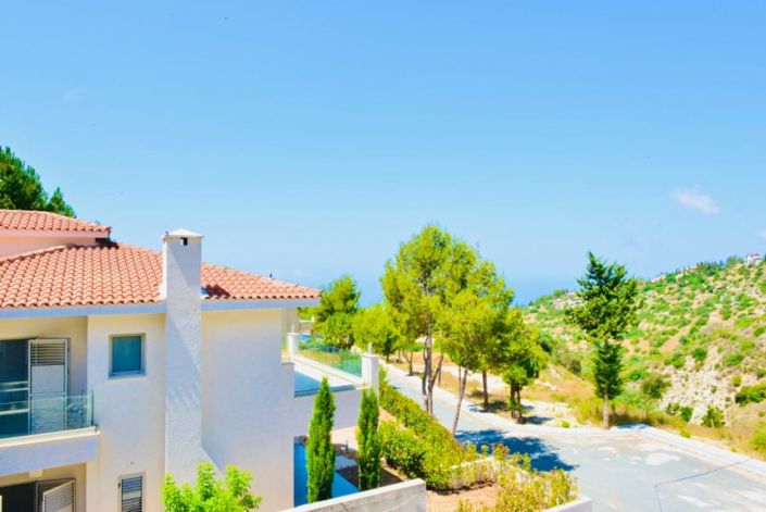 Image No.4-4 Bed House for sale