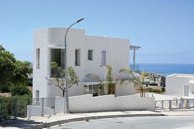 502457-villas-houses-in-chlorakafull