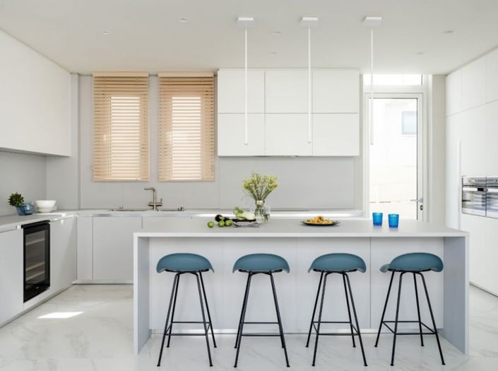 Image No.3-4 Bed House for sale