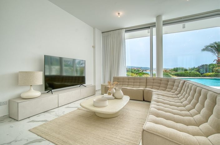 Image No.6-4 Bed House for sale