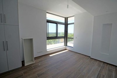598315-detached-villa-for-sale-in-trachoniful