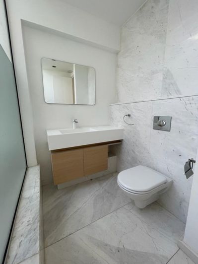 Image No.7-5 Bed House for sale