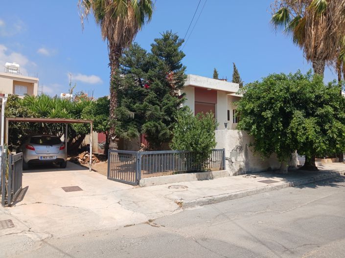 Image No.1-4 Bed House for sale
