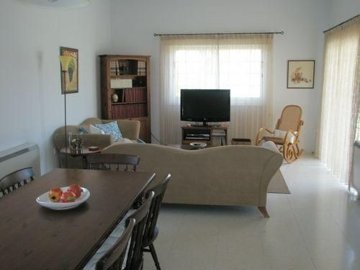 506493-house-in-livadia-tourist-areafull