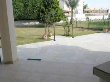 506491-house-in-livadia-tourist-areafull