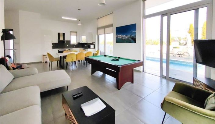 Image No.3-Maison de 5 chambres à vendre à Protaras