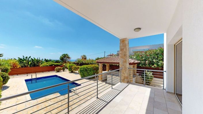 Image No.1-4 Bed House for sale