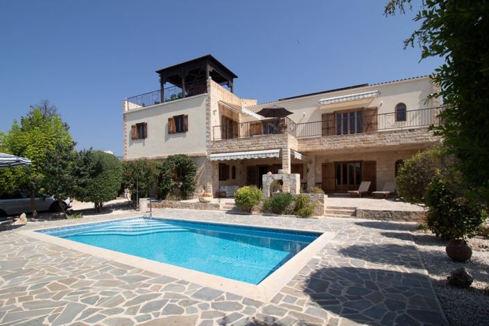 Image No.1-5 Bed House for sale