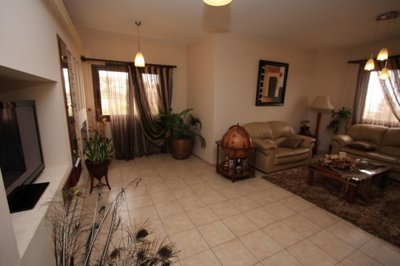 509833-detached-villa-for-sale-in-chlorakaful